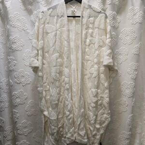 Akemi + Kin Anthropologie Floral Burnout Kimono Cardigan Ivory White OS